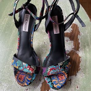 Steve Madden Reno Heel - floral print